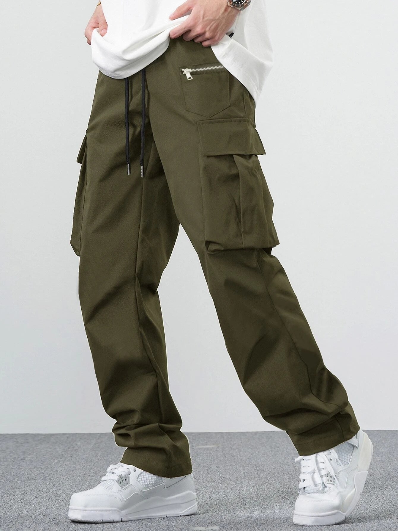 Manfinity EMRG Loose Men'S Cargo Pants with Drawstring Waist Baggy Long Plain Black Going Out