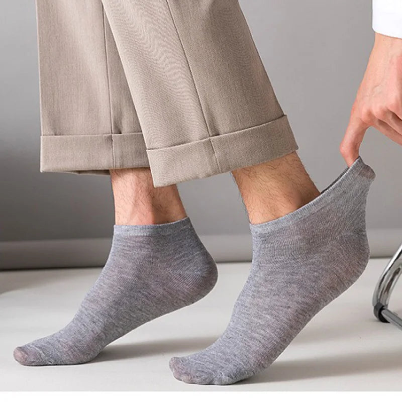 8 Pairs Women's Boat Socks Invisible Low Cut Silicone Non-Slip Summer No-Show Ankle Socks Solid Color Casual Breathable